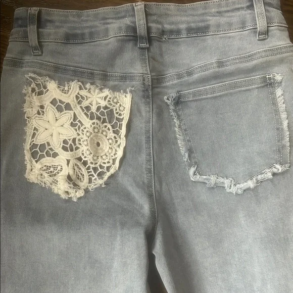 POL Boho Light Blue flare jeans with cute lace-NWOT - Picture 7 of 8